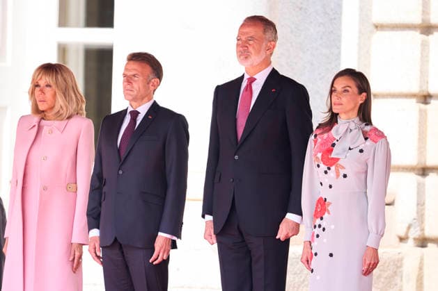 29-09-2026 Madrid Queen Letizia and King Felipe with Emmanuel Macron and Brigitte Macron during the official welcome at the royal palace in Madrid on the 1st day of the 2 day statevisit to Spain. No Spain  Copyright: xPPEx