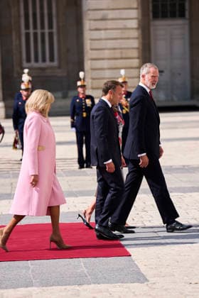 Spanish Royals attends Official reception to Emmanuel Macron and wife King Felipe VI of Spain, Queen Letizia of Spain, Emmanuel Macron, President of the French Republic and Co-Prince of Andorra, Brigitte Macron attends Official reception at Royal Palace on September 29, 2026 in Madrid, Spain Photo by IMAGO MPG Madrid Royal Palace Madrid Spain  Copyright: xMPGx