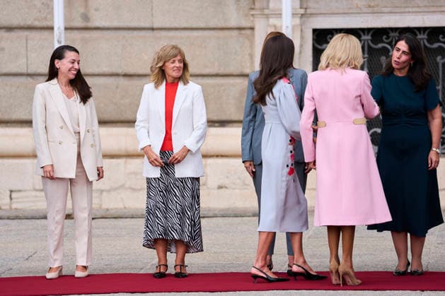Spanish Royals attends Official reception to Emmanuel Macron and wife Queen Letizia of Spain, Brigitte Macron, Marta Carazo, Chief of Queen Letizia™ Secretary, Rosa Lerchundi, DIRCOM of Spanish Royal House attends Official reception at Royal Palace on September 29, 2026 in Madrid, Spain Photo by IMAGO MPG Madrid Royal Palace Madrid Spain  Copyright: xMPGx
