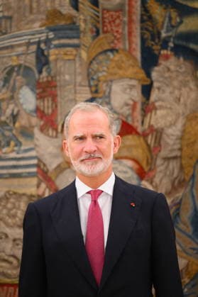 State visit to Spain of French Presidential couple – Lunch At Zarzuela Palace Spanish King Felipe VI pictured after a lunch with French presidential couple at Zarzuela Palace in Madrid, Spain on September 29 2026. French Presidential couple pays a two-day state visit to Spain. Photo by Eliot Blondet ABACAPRESS.COM Madrid Spain  Copyright: xBlondetxEliot ABACAx