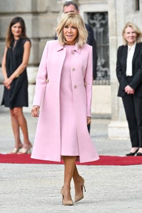 French President Emmanuel Macron and his wife, First Lady Brigitte Macron, are welcomed by King Felipe VI of Spain and Queen Letizia of Spain during an official ceremony at the Royal Palace in Madrid, as part of a state visit to Madrid, Spain, on September 29, 2020 Christian Liewig Bestimage French President Emmanuel Macron and his wife Brigitte Macron are welcomed by King Felipe VI of Spain and Queen Letizia at an official ceremony at the Royal Palace in Madrid during a state visit to Madrid, Spain, on September 29, 2026 Madrid, Spain  Copyright: xChristianxLiewigx xBestimagexChristianxLiewigx xBestimagex