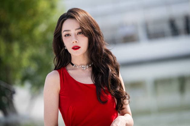 PFW - Dior Front Row Dilraba Dilmurat at the Christian Dior show during Paris Fashion Week Womenswear Spring Summer 2027 in the Jardin des Tuileries on September 29, 2026 in Paris, France. Photo by Alexis Jumeau ABACAPRESS.COM Paris France  Copyright: xJumeauxAlexis ABACAx
