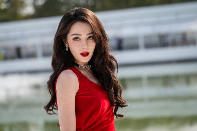 PFW - Dior Front Row Dilraba Dilmurat at the Christian Dior show during Paris Fashion Week Womenswear Spring Summer 2027 in the Jardin des Tuileries on September 29, 2026 in Paris, France. Photo by Alexis Jumeau ABACAPRESS.COM Paris France  Copyright: xJumeauxAlexis ABACAx