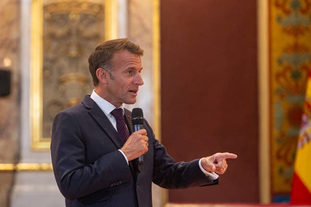 Macron Participates in a Dialogue on Democracy in Europe at the Complutense University of Madrid The President of the French Republic, Emmanuel Macron, during the event Democracy in Europe in the Digital Age, on September 29, 2026, in Madrid, Spain. Macron arrives in Madrid to begin a two-day state visit. This is a trip of great institutional significance, as it is the French president’s first state visit to Spain since taking office, coinciding with the final stretch of his term, which ends in 2027. SEPTEMBER 29, 2026 Madrid, Spain Copyright: xRicardoxRubiox 7808787
