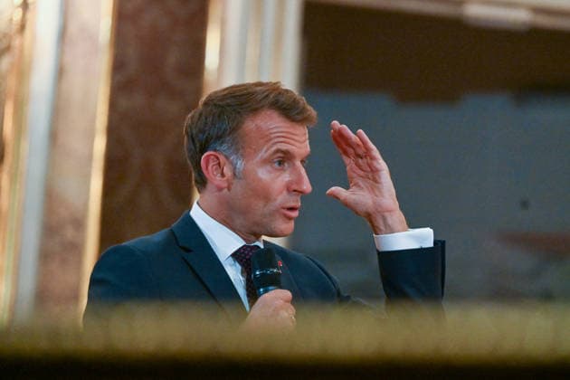 French President Emmanuel Macron delivers a speech to students at a conference titled Democracy, Youth, and Social Media: Meeting the Challenges of the Digital Age at the Complutense University of Madrid, Spain, on September 29, 2026. The French president is on a two-day official visit to Spain. Christian Liewig Bestimage French President Emmanuel Macron delivers a speech to students during a Democracy, youth, and Social Media: Meeting the Challenges of the Digital Age, at the Complutense University of Madrid on September 29, 2026. French President Emmanuel Macron is on a two-day official visit to Spain. Madrid, Spain  Copyright: xChristianxLiewigx xBestimagexChristianxLiewigx xBestimagex