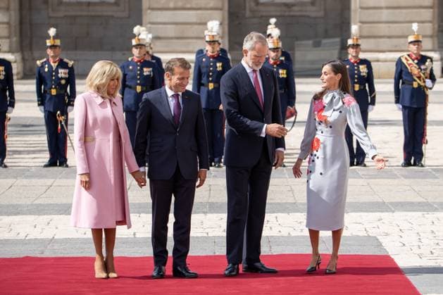 September 29, 2026, Madrid, Spain: From left to right: First Lady Brigitte Macron, President of the French Republic Emmanuel Macron, King Felipe VI, and Queen Letizia during the official reception with military honors for the President of the French Republic, Emmanuel Macron, and First Lady Brigitte Macron at the Royal Palace of Madrid. Madrid Spain - ZUMAs197 20260929_aaa_s197_208 Copyright: xDavidxCanalesx