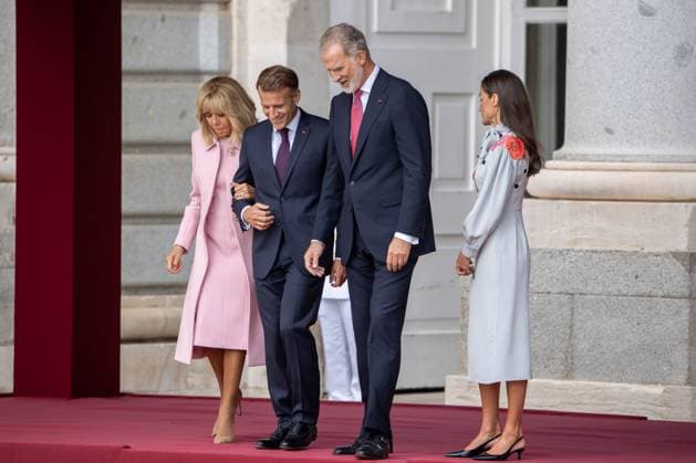 September 29, 2026, Madrid, Spain: From left to right: First Lady Brigitte Macron, President of the French Republic Emmanuel Macron, King Felipe VI, and Queen Letizia during the official reception with military honors for the President of the French Republic, Emmanuel Macron, and First Lady Brigitte Macron at the Royal Palace of Madrid. Madrid Spain - ZUMAs197 20260929_aaa_s197_229 Copyright: xDavidxCanalesx