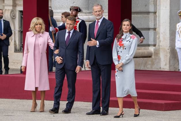 September 29, 2026, Madrid, Spain: From left to right: First Lady Brigitte Macron, President of the French Republic Emmanuel Macron, King Felipe VI, and Queen Letizia during the official reception with military honors for the President of the French Republic, Emmanuel Macron, and First Lady Brigitte Macron at the Royal Palace of Madrid. Madrid Spain - ZUMAs197 20260929_aaa_s197_233 Copyright: xDavidxCanalesx