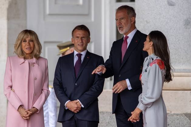 September 29, 2026, Madrid, Spain: From left to right: First Lady Brigitte Macron, President of the French Republic Emmanuel Macron, King Felipe VI, and Queen Letizia during the official reception with military honors for the President of the French Republic, Emmanuel Macron, and First Lady Brigitte Macron at the Royal Palace of Madrid. Madrid Spain - ZUMAs197 20260929_aaa_s197_235 Copyright: xDavidxCanalesx