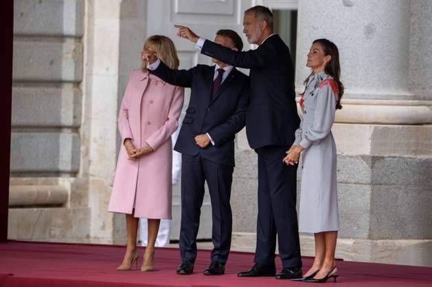 September 29, 2026, Madrid, Spain: From left to right: First Lady Brigitte Macron, President of the French Republic Emmanuel Macron, King Felipe VI, and Queen Letizia during the official reception with military honors for the President of the French Republic, Emmanuel Macron, and First Lady Brigitte Macron at the Royal Palace of Madrid. Madrid Spain - ZUMAs197 20260929_aaa_s197_240 Copyright: xDavidxCanalesx