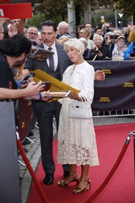 Helen Mirren upon her arrival for the ceremony honoring her with the Douglas Sirk Award on September 29, 2026, at Cinemaxx Dammtor as part of the 34th Hamburg Film Festival. Helen Mirren attends the ceremony honoring her with the Douglas Sirk Award at Cinemaxx Dammtor on September 29, 2026 in Hamburg, Germany. Douglas Sirk Award for Helen Mirren at the 34th Hamburg Film Festival