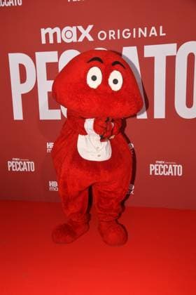 IPA89127950 - Rome, Cinema Adriano: Premiere of the HBO TV series Peccato. Pictured: Gabibbo Copyright: xVincenzoxLandix xVincenzoxLandix IPA89127950
