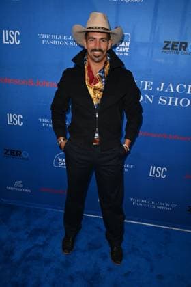 Los Angles Ca Sept 29: Jordan Wiseley at The 2026 Blue Jacket Fashion Show a benefit for Zero prostate cancer on September 29, 2026 Credit: Michael Mattes USA  - ZUMAa123 20260929_zaa_a123_006 Copyright: xAdMediax