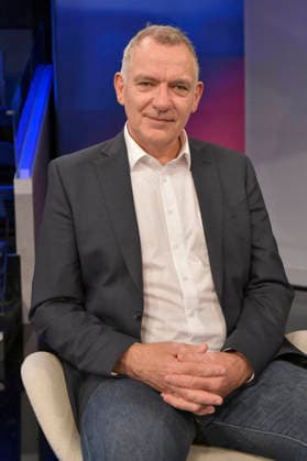 Jan van Aken on the ARD talk show *maischberger* at the studio in Berlin-Adlershof, Berlin, September 29, 2026 Foto:xM.xBehrensx xFuturexImagex maischberger2909_6918