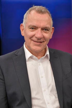 Jan van Aken on the ARD talk show *maischberger* at the studio in Berlin-Adlershof, Berlin, September 29, 2026 Foto:xM.xBehrensx xFuturexImagex maischberger2909_6919