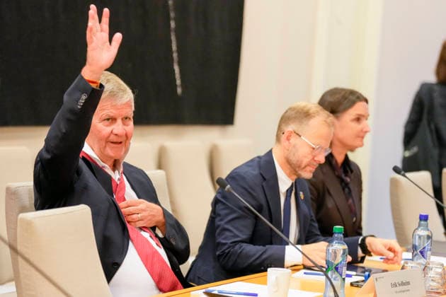 Epstein Hearing Begins in the Storting, Oslo, September 30, 2026. Erik Solheim attends an open hearing before the Storting’s Control and Constitutional Committee on practices within the Ministry of Foreign Affairs and Jeffrey Epstein’s network in Norway. Photo: Heiko Junge, NTB, Oslo, Norway 4XpGLrlpLec EDITORIAL USE ONLY Ref BNC POL4XpGLrlpLec jpg Copyright: xHeikoxJungex xNTBx