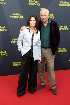 ABB FILMFEST: Iris Berben and Axel Milberg walk the red carpet at the premiere of the film *Die dritte Hochzeit* at FilmFest Hamburg 2026 at the Cinemaxx Dammtor theater in Hamburg on September 29, 2026, Hamburg, Germany