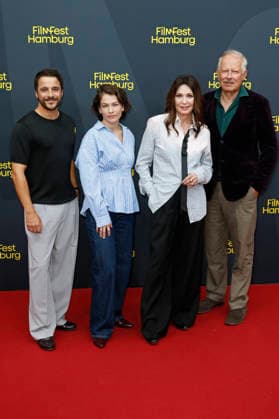 Kostja Ullmann, Henriette Confurius, Iris Berben, and Axel Milberg at the premiere of the ZDF TV movie *Die dritte Hochzeit* at the 34th Filmfest Hamburg 2026 at Cinemaxx Dammtor in Hamburg, June 29, 2026 Foto:xC.xTamckex xFuturexImagex hochzeit_6941