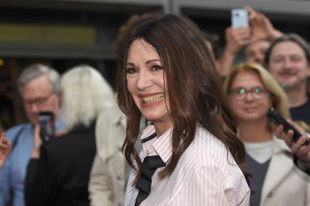Iris Berben at the premiere of the ZDF TV movie *Die dritte Hochzeit* at the 34th Filmfest Hamburg 2026 at Cinemaxx Dammtor in Hamburg, September 29, 2026 Foto:xC.xNiehausx xFuturexImagex hochzeit_6972