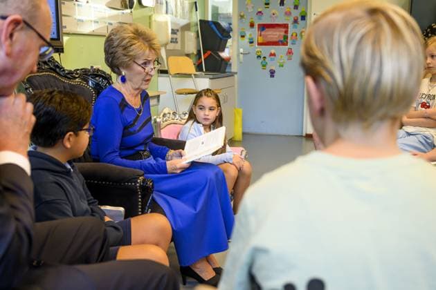 Apeldoorn, The Netherlands, 2026-09-30 08:40:24 APELDOORN , 30-09-2026, KBS Hertog van Gelre Princess Margriet reads aloud during Children s Book Week at KBS Hertog van Gelre in Apeldoorn. After the opening of Children s Book Week, Princess Margriet reads to the pupils of group 6B. The theme of Children s Book Week is Spotlight on! . KBS Hertog van Gelre has approximately 370 pupils, divided into 16 groups. PHOTO: NLBeeld Patrick van Emst Credit: NL Beeld Patrick van Emst Copyright: xx x