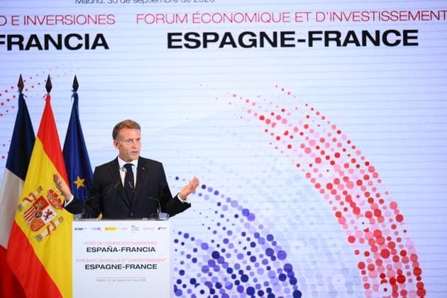 State Visit to Spain of French Presidential Couple - Economic Forum French President Emmanuel Macron during an Economic Forum at Spanish Economy Ministry in Madrid, Spain on September 30 2026. French Presidential couple pays a two-day state visit to Spain. Photo by Eliot Blondet ABACAPRESS.COM Paris France Copyright: xBlondetxEliot ABACAx