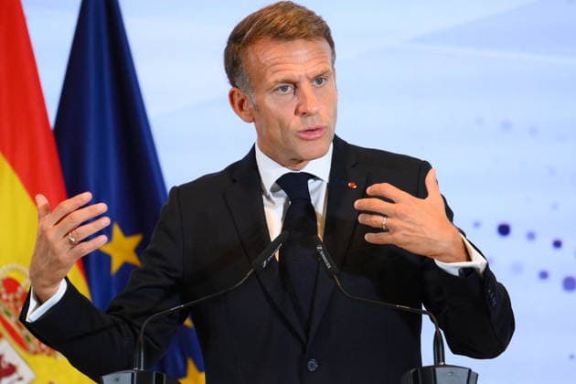 State Visit to Spain of French Presidential Couple - Economic Forum French President Emmanuel Macron during an Economic Forum at Spanish Economy Ministry in Madrid, Spain on September 30 2026. French Presidential couple pays a two-day state visit to Spain. Photo by Eliot Blondet ABACAPRESS.COM Paris France Copyright: xBlondetxEliot ABACAx