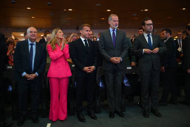 State Visit to Spain of French Presidential Couple - Economic Forum French President Emmanuel Macron, Spanish King Felipe VI and Spanish Economy Minister Carlos Cuerpo Caballero during an Economic Forum at Spanish Economy Ministry in Madrid, Spain on September 30 2026. French Presidential couple pays a two-day state visit to Spain. Photo by Eliot Blondet ABACAPRESS.COM Paris France  Copyright: xBlondetxEliot ABACAx