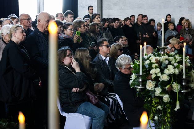 RUSSIA, MOSCOW - SEPTEMBER 30, 2026: Mourners attend a farewell ceremony for music critic Sergei Sosedov at Troyekurovskoye Cemetery. Sosedov died in an accident in the Republic of Sakha (Yakutia) on September 23, at the age of 59 Moscow Russia  - ZUMAt113 20260930_zaa_t113_061 Copyright: xArtyomxGeodakyanx