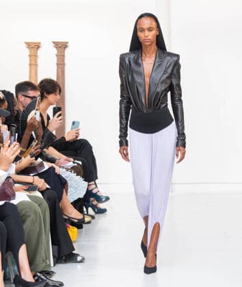 Paris Fashion Week Women s Wear SPRING SUMMER 2027 Collection by BUC AKYOL, September 29, 2026; Photography by Sylvie Lefort; MAXPPP 09 29 2026 @Sylvie Lefort Photography MAXPPP 09 29 26 Models present creations from the Women’s Spring Summer 2027 collection by BUC AKYOL during Paris Fashion Week, in Paris, France, September 29, 2026. The presentation of the women’s collections ran from September 28 to October 6, 26  Copyright: xMAXPPPxsylviexlefortxphotographyx LFR202609304420 LFR202609304420