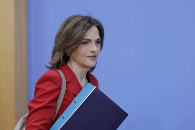 Minister of State Elisabeth Kaiser, Member of the Bundestag, Federal Government Commissioner for Eastern Germany, Germany, Berlin, Federal Press Conference, Topic: Report by the Federal Government Commissioner for Eastern Germany