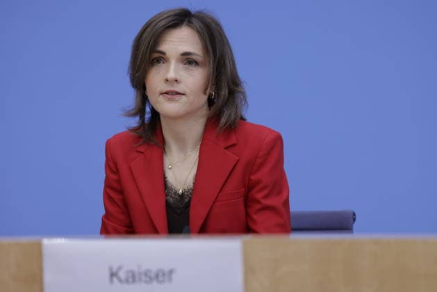 Minister of State Elisabeth Kaiser, Member of the Bundestag, Federal Government Commissioner for Eastern Germany, Germany, Berlin, Federal Press Conference, Topic: Report by the Federal Government Commissioner for Eastern Germany