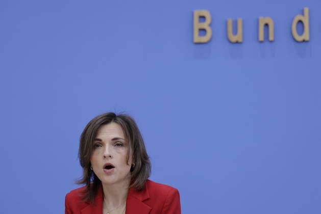 Minister of State Elisabeth Kaiser, Member of the Bundestag, Federal Government Commissioner for Eastern Germany, Germany, Berlin, Federal Press Conference, Topic: Report by the Federal Government Commissioner for Eastern Germany