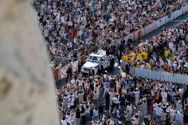 ITALY - WEEKLY GENERAL AUDIENCE - VATICAN-2026 9 30 Italy, Rome, Vatican, 2026 9 30 Pope Leo XIV during the weekly general audience at St Peter s Square in The Vatican . EDITORIAL USE ONLY - NO BOOKS Copyright: xVATICANxMEDIA xCatholicxPressxPhotox