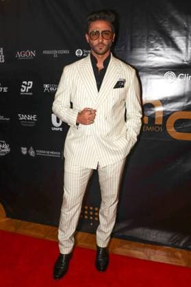 September 30, 2026: TO-45286- CIUDAD DE MEXICO,2026-09-29. Luis Caballero EL PO arrives on the red carpet ahead of the Association of Theatre Critics and Journalists (ACPT) Awards Gala, held at the Esperanza Iris City Theatre in Mexico City. Clasos.com.mx - ZUMAcs4_ 20260930_faa_cs4_032 Copyright: xLuisxMarinx