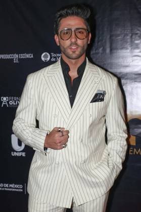 September 30, 2026: TO-45286- CIUDAD DE MEXICO,2026-09-29. Luis Caballero EL PO arrives on the red carpet ahead of the Association of Theatre Critics and Journalists (ACPT) Awards Gala, held at the Esperanza Iris City Theatre in Mexico City. Clasos.com.mx  - ZUMAcs4_ 20260930_faa_cs4_027 Copyright: xLuisxMarinx