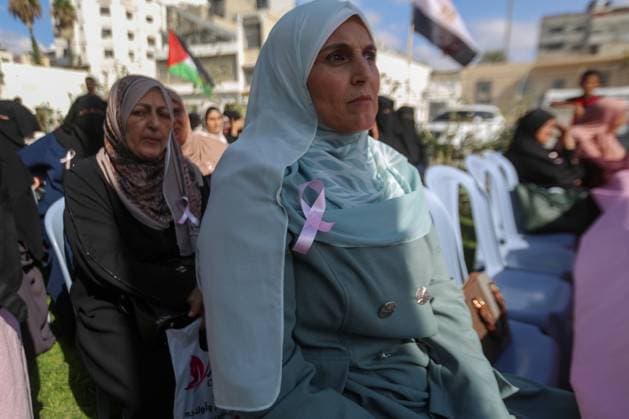 RECORD DATE NOT STATED Pink October Breast Cancer Awareness Campaign Launched at Al-Ahli Arab Hospital in Gaza (INT) Pink October Breast Cancer Awareness Campaign Launched at Al-Ahli Arab Hospital in Gaza. September 30, 2026, Gaza, Palestine: The Pink October breast cancer awareness and screening campaign is launched at Al-Ahli Arab Hospital in Gaza City in partnership with the Egyptian Relief Committee. The campaign aims to raise awareness about breast cancer and promote early detection and screening among women. Credit: Hashem Zimmo TheNews2(Foto: Hashem Zimmo Thenews2 imago images) Pink October Breast Cancer Awareness Campaign Launched at Al-Ahli Arab Hospital in Gaza Copyright: xHashemxZimmox