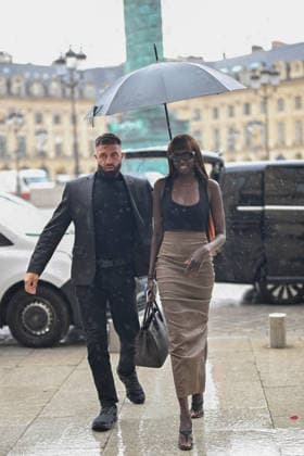Anok Yai arrives at the fitting at the Tom Ford house during Paris Fashion Week (PFW) on September 30, 2026. Pierre Perusseau, Bestimage. Anok Yai arrives at the fitting at the Tom Ford house during Paris Fashion Week (PFW) in Paris, France.  Copyright: xPierrexPerusseaux xBestimagexPierrexPerusseaux xBestimagex