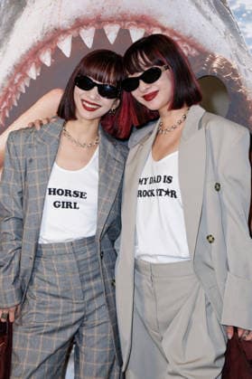 Aya Suzuki and Ami Suzuki at the photocall for the Stella McCartney Women’s Ready-to-Wear Spring Summer 2027 show during Paris Fashion Week (PFW) at the Hôtel de Charost in Paris, France, on September 30, 2026. Olivier Borde, Bestimage. Photocall for the Stella McCartney Women’s Ready-to-Wear Spring Summer 2027 show as part of Paris Fashion Week on September 30, 2026, in Paris, France. Paris, France Copyright: xOLIVIERxBORDEx xBESTIMAGExOLIVIERxBORDEx xBESTIMAGEx