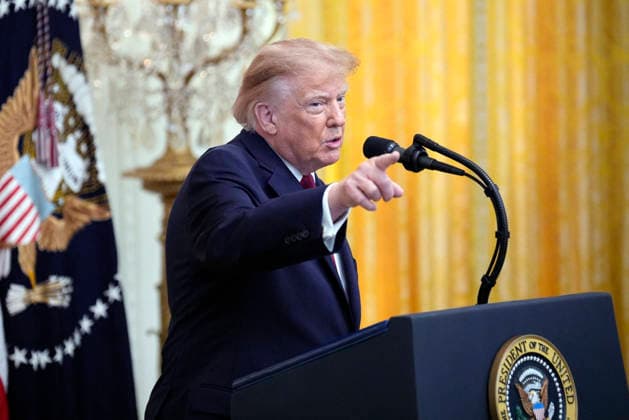 Donald Trump on Hispanic Heritage Month Celebration - Washington US President Donald Trump speaks during the Hispanic Heritage Month Celebration in the East Room of the White House in Washington , DC on September 30, 2026. Photo by Yuri Gripas ABACAPRESS.COM Washington DC United States  Copyright: xPool ABACAx