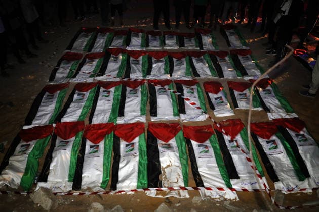 Gaza Families Bid Farewell to 105 Recovered Bodies Mourners bid farewell to the remains of 105 Palestinians recovered from beneath the rubble of the al-Taj block on al-Yarmouk Street in Gaza City on September 30, 2026. The Civil Defense said recovery efforts were carried out in coordination with an Egyptian committee, ahead of the burial of the remains. Photo by Belal Osama apaimages Gaza Gaza Strip Palestinian Territory 300926_Gaza_BO_00(21) Copyright: xapaimagesxBelalxOsamax xapaimagesx
