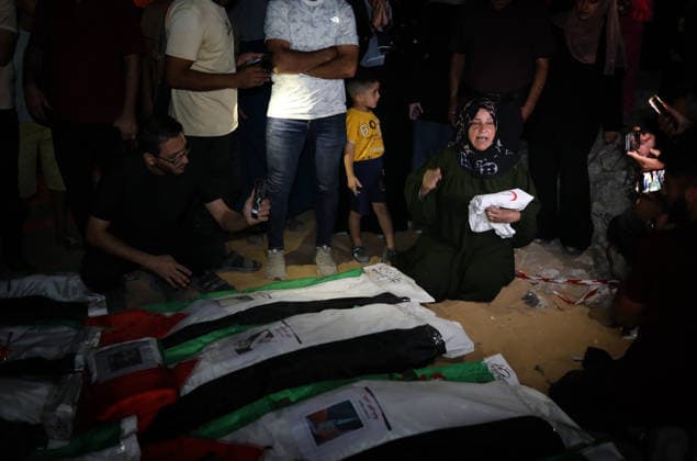 Gaza Families Bid Farewell to 105 Recovered Bodies Mourners bid farewell to the remains of 105 Palestinians recovered from beneath the rubble of the al-Taj block on al-Yarmouk Street in Gaza City on September 30, 2026. The Civil Defense said recovery efforts were carried out in coordination with an Egyptian committee, ahead of the burial of the remains. Photo by Belal Osama apaimages Gaza Gaza Strip Palestinian Territory 300926_Gaza_BO_00(22) Copyright: xapaimagesxBelalxOsamax xapaimagesx