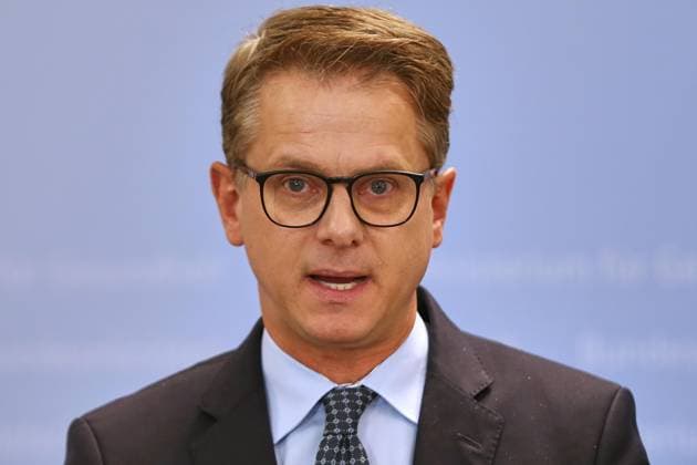 Berlin, Germany, September 30, 2026 Ministry of Health Statement on the Reform of Long-Term Care Insurance Federal Minister of Health Carsten Linnemann, CDU Copyright: xdtsxNachrichtenagenturx dts_136891