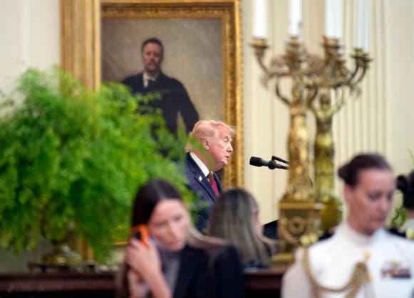 Donald Trump on Hispanic Heritage Month Celebration - Washington US President Donald Trump speaks during the Hispanic Heritage Month Celebration in the East Room of the White House in Washington , DC on September 30, 2026. Photo by Yuri Gripas ABACAPRESS.COM Washington DC United States  Copyright: xPool ABACAx