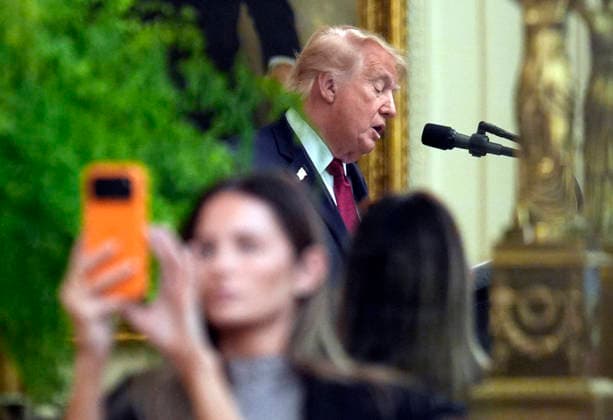 Donald Trump on Hispanic Heritage Month Celebration - Washington US President Donald Trump speaks during the Hispanic Heritage Month Celebration in the East Room of the White House in Washington , DC on September 30, 2026. Photo by Yuri Gripas ABACAPRESS.COM Washington DC United States  Copyright: xPool ABACAx