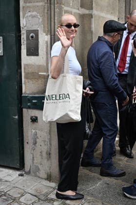 PFW Stella McCartney Outside Arrivals JR Amber Valletta arriving at the Stella McCartney show during Paris Fashion Week, in Paris, France on 30 September 2026. Photo by Julien Reynaud APS-Medias ABACAPRESS.COM Paris France Copyright: xReynaudxJulien APS-Medias ABACAx