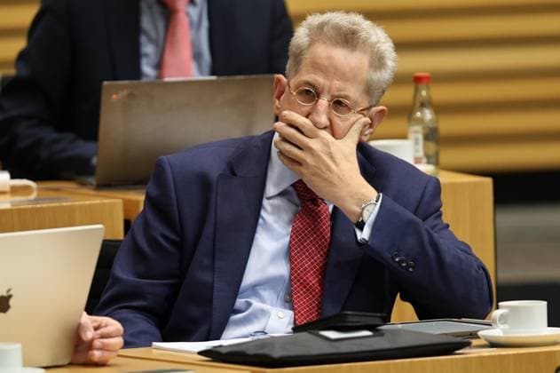 Thuringian State Parliament, Justice Committee, September 30, 2026, Erfurt, Thuringian State Parliament, Justice Committee, Oral Hearing on the Motion by the Die Linke Parliamentary Group to Initiate Proceedings to Ban the AfD; Pictured: Dr. Hans Georg Maassen, Testifying
