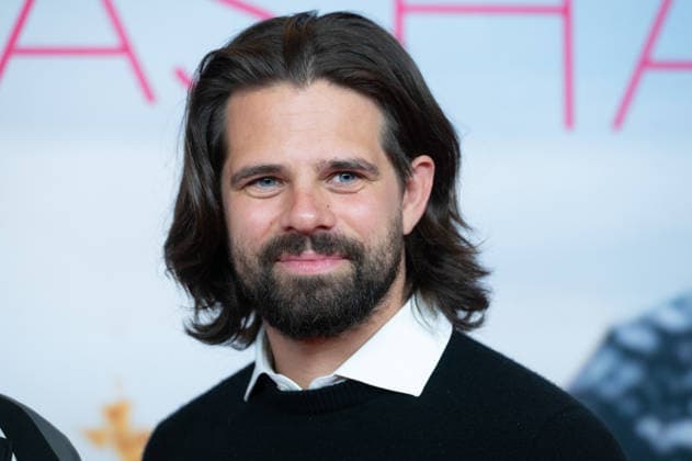 Josef ELLERS, actor, portrait, cropped single image, single subject, red carpet, Red Carpet Show, Arrival, Movie Premiere: Ms. Winkler Leaves the Building, on September 30, 2026, at the Lichtburg in Essen,
