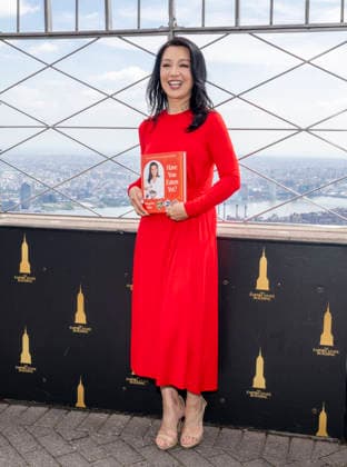 September 30, 2026, New York, New York, USA: MING NA WEN visits the Empire State Building in New York to celebrate the release of her debut cookbook and memoir, Have You Eaten Yet? 30 September 2026 New York USA - ZUMAa265 20260930_zep_a265_015 Copyright: xEricxAcquayex