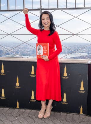 September 30, 2026, New York, New York, USA: MING NA WEN visits the Empire State Building in New York to celebrate the release of her debut cookbook and memoir, Have You Eaten Yet? 30 September 2026 New York USA - ZUMAa265 20260930_zep_a265_016 Copyright: xEricxAcquayex