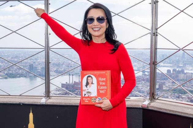 September 30, 2026, New York, New York, USA: MING NA WEN visits the Empire State Building in New York to celebrate the release of her debut cookbook and memoir, Have You Eaten Yet? 30 September 2026 New York USA - ZUMAa265 20260930_zep_a265_022 Copyright: xEricxAcquayex